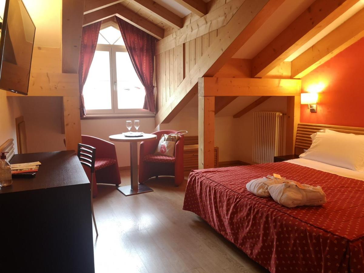 Albergo Cavallino Bianco Rumo Esterno foto