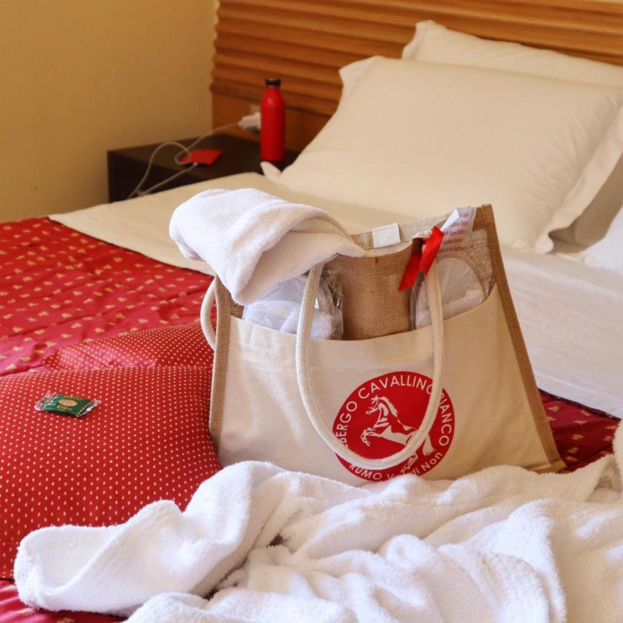 Albergo Cavallino Bianco Rumo Esterno foto