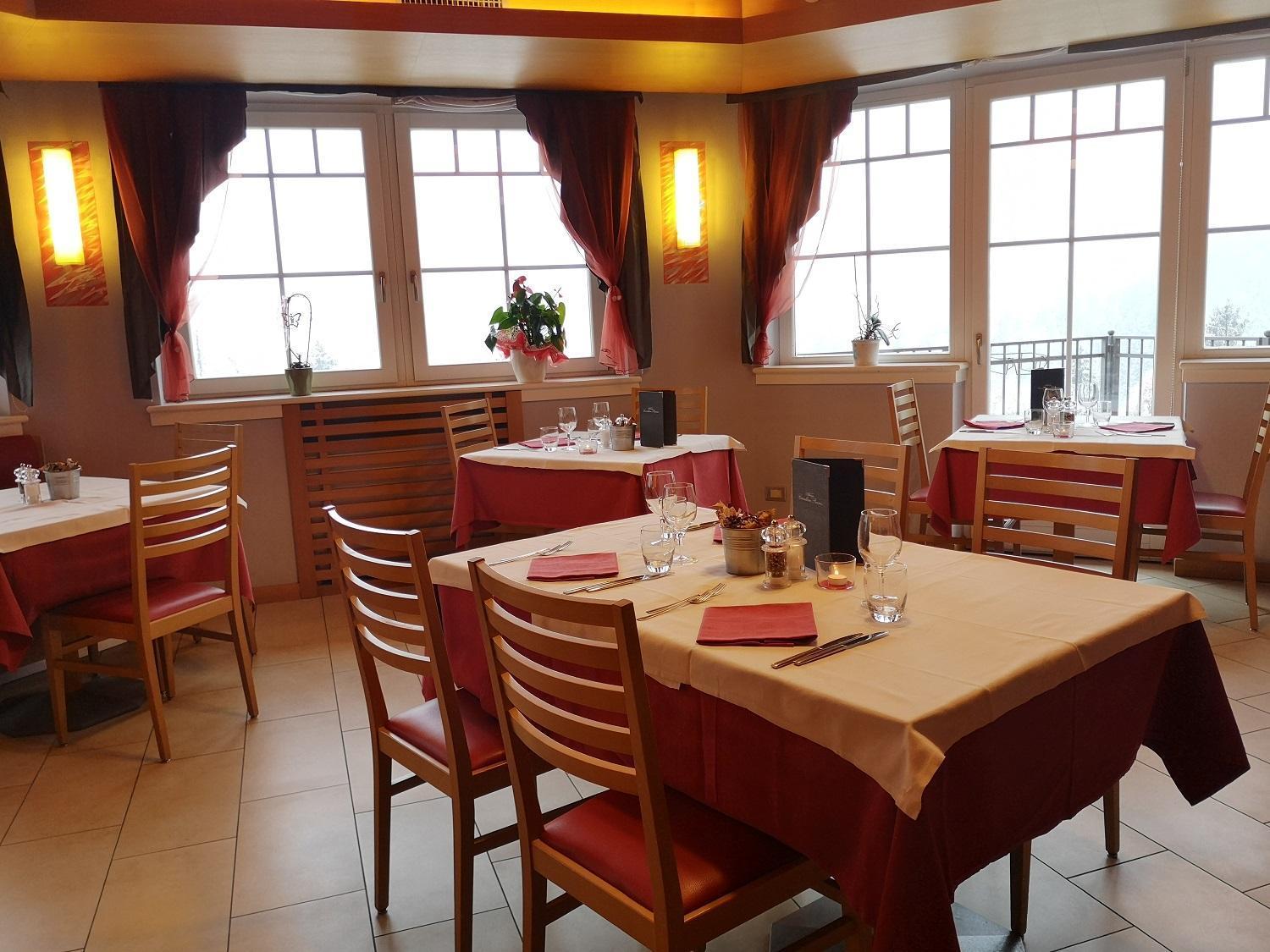 Albergo Cavallino Bianco Rumo Esterno foto