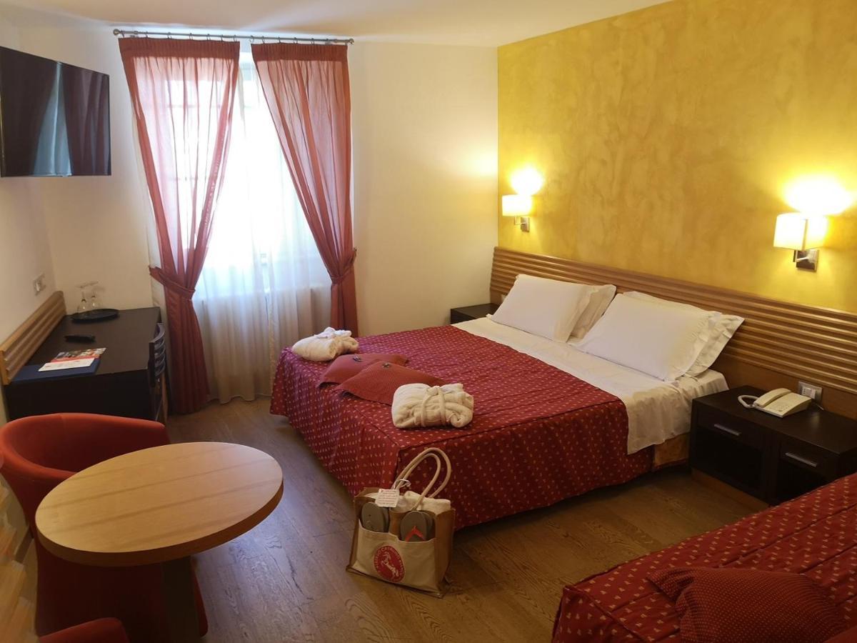 Albergo Cavallino Bianco Rumo Esterno foto